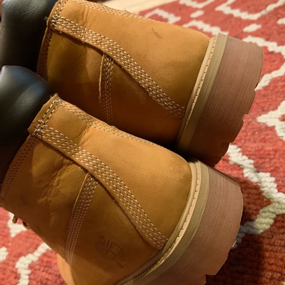 Timberland Boots - Picture 3 of 5